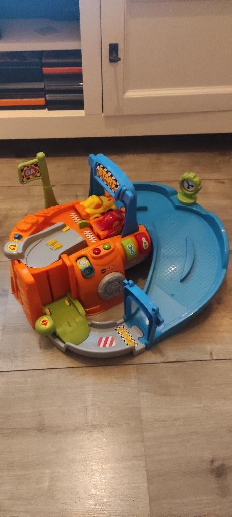 Heel veel Toet-toet auto's, Ophalen, Zo goed als nieuw, 2 tot 4 jaar