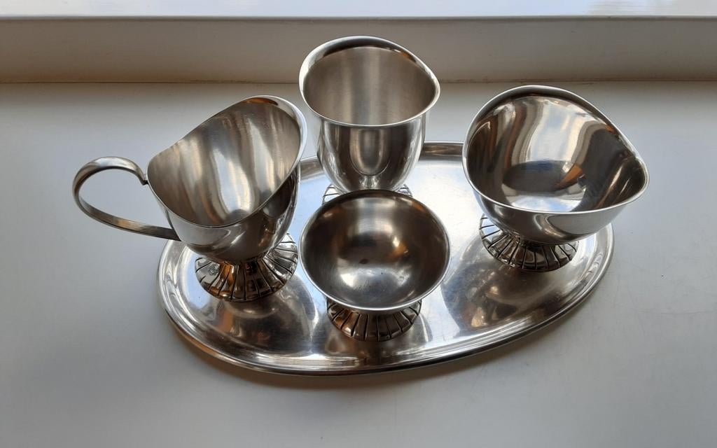 Verzilverd 5 delig DE set, melkkannetje, suikerpotje e.d., Ophalen of Verzenden