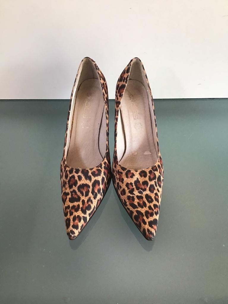 Sexy pumps panterprint 37 | Gratis verzenden, Bruin, Verzenden, Zo goed als nieuw, Schoenen met hoge hakken