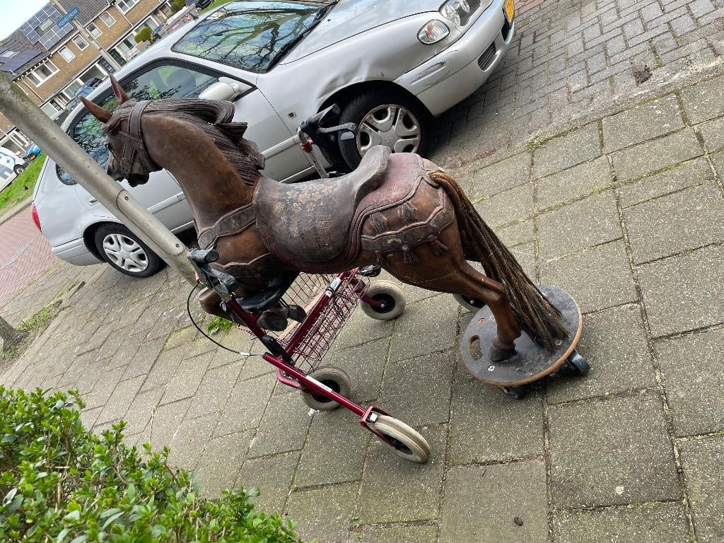 Houten carrousel paard op ijzerensteun, Antiek en Kunst, Ophalen