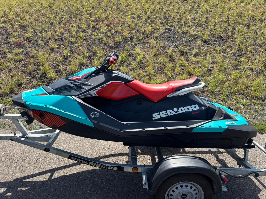 Sea-Doo Trixx waterscooter, Ophalen, Zo goed als nieuw, Benzine, 70 tot 120 pk