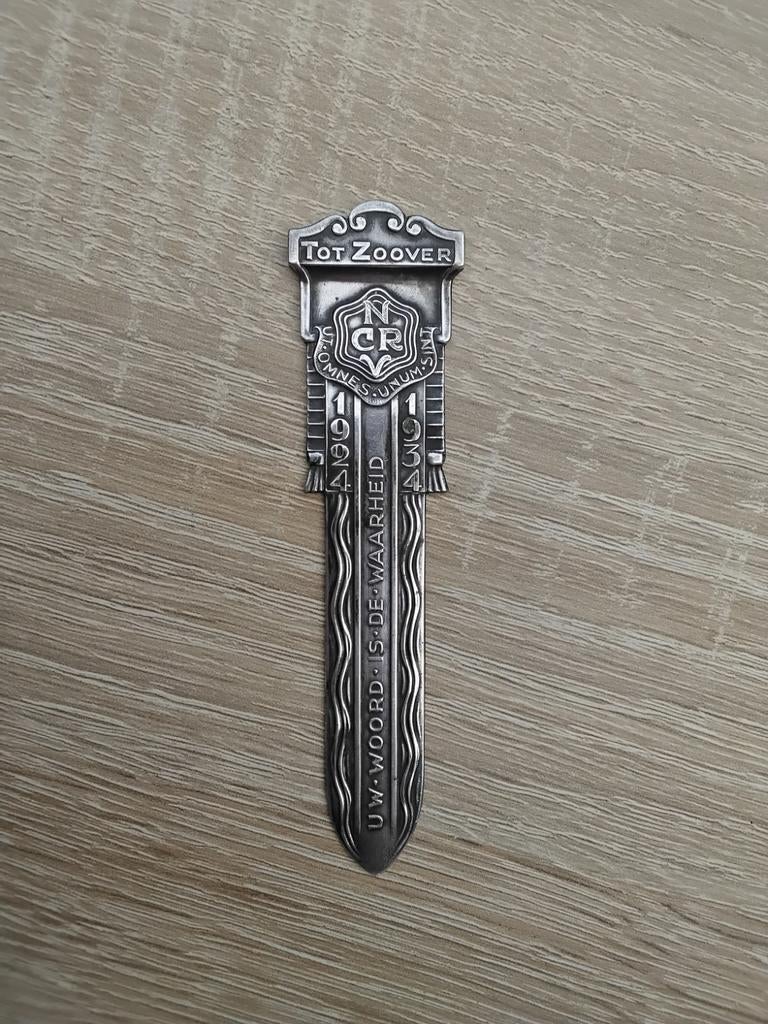 Zilveren boekenlegger Gero 1934 NCRV 'Tot Zover', Antiek en Kunst, Antiek | Goud en Zilver, Zilver, Ophalen