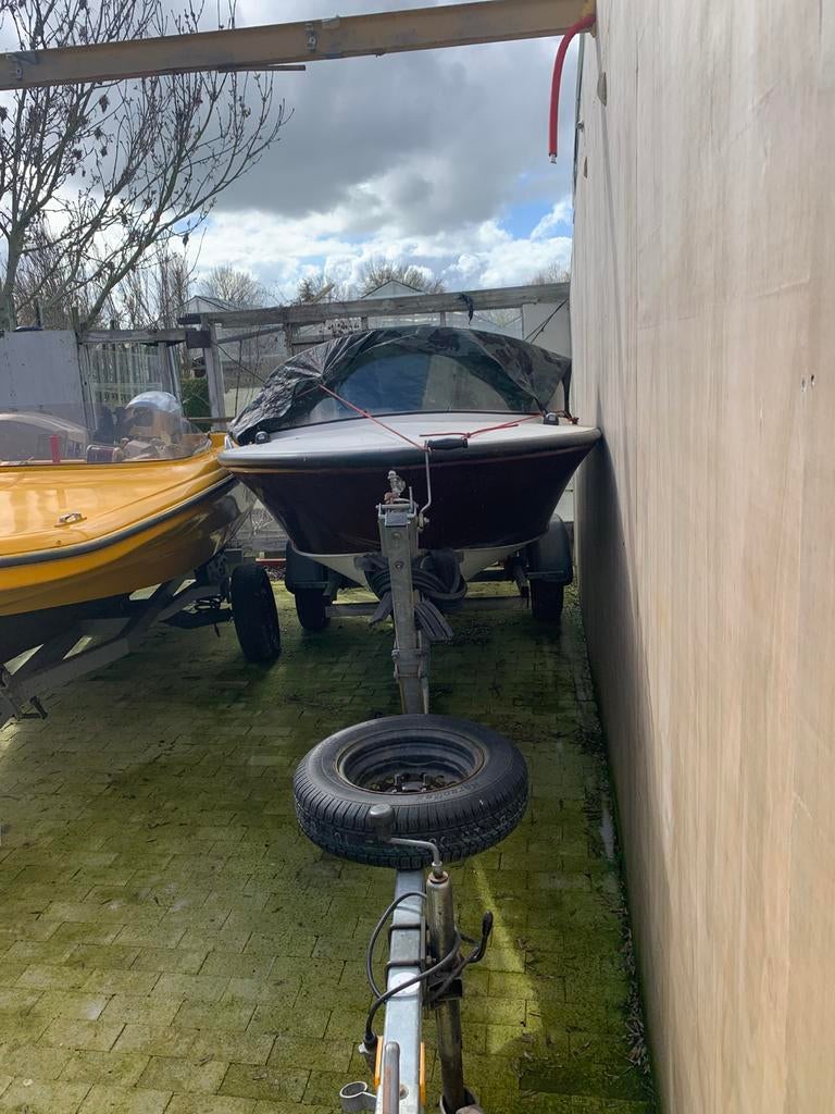 Te koop poleyester boot op trailer, Caravans en Kamperen, Ophalen, Meerkleurig, Overige merken