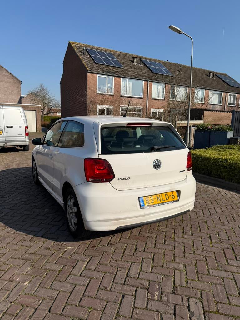 Volkswagen Polo 1.2 TDI 75PK 5D Bluemotion 2010 Wit, Auto's, Volkswagen, Voorwielaandrijving, 74 pk, 1199 cc, 96 €/maand