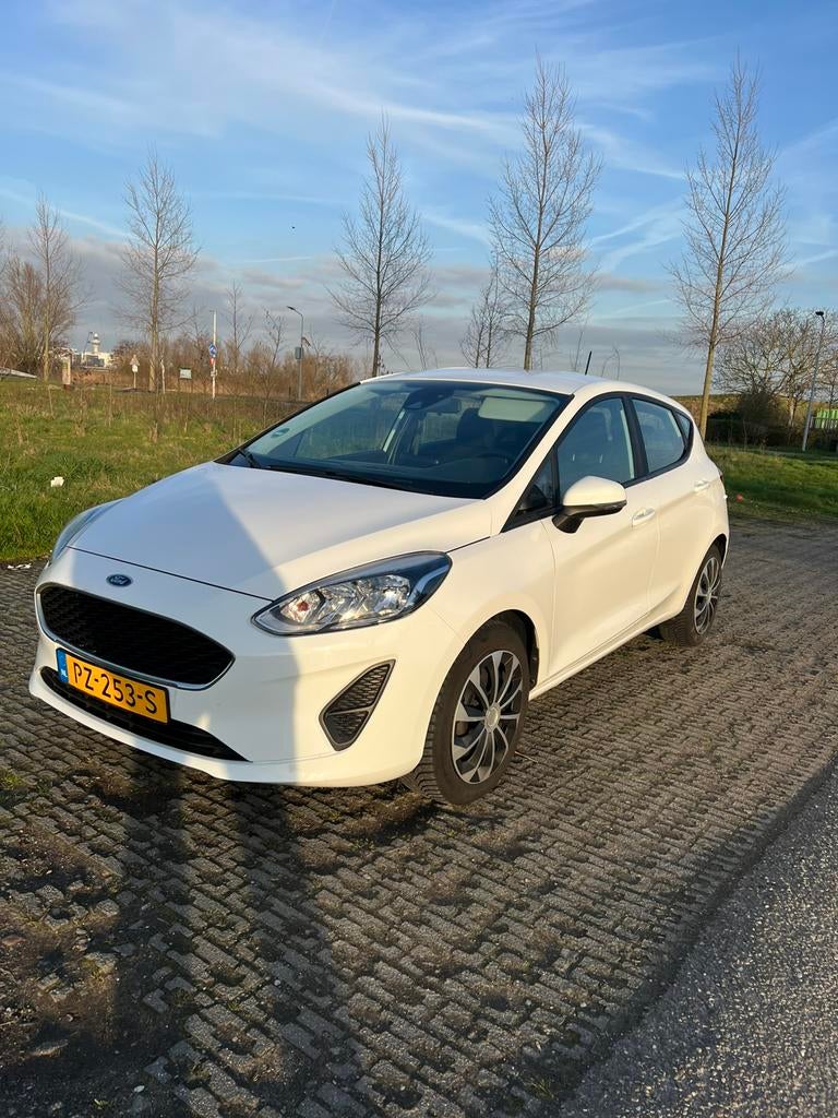 Ford Fiesta 1.1 origineel NL, NAP, Carplay, Goed onderhouden, Voorwielaandrijving, 750 kg, Origineel Nederlands, Particulier