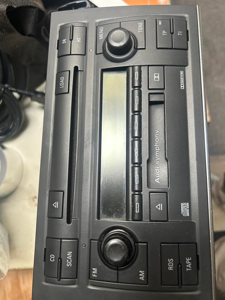 Audi Symphony 2 Autoradio - CD/Cassette Speler, Ophalen of Verzenden, Gebruikt