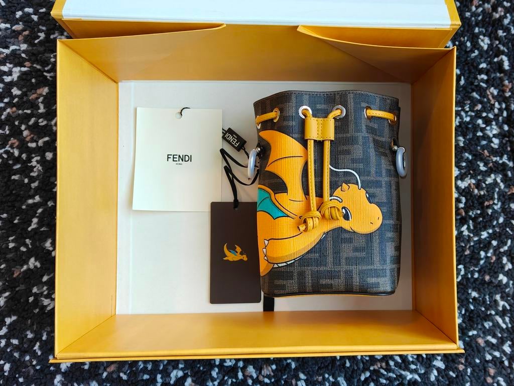 Fendi x Pokemon, Ophalen of Verzenden, Nieuw, Bruin, Overige typen