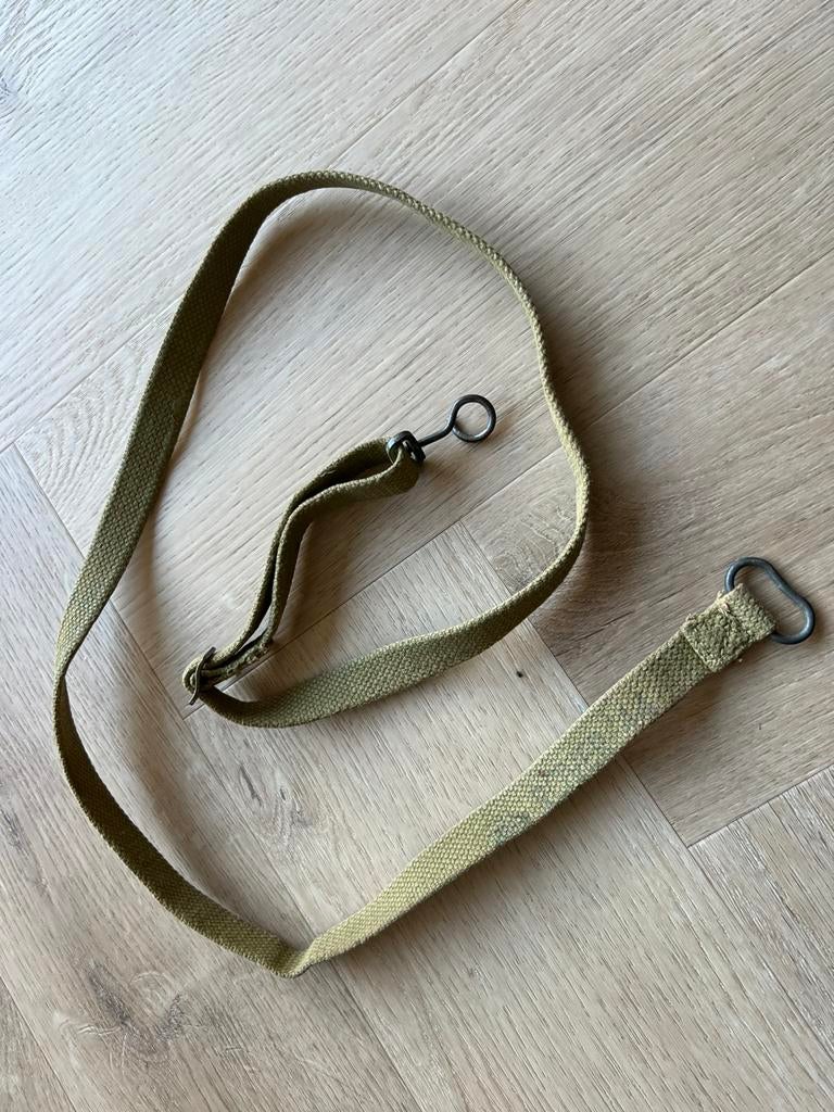 Stengun sling 1944, Verzamelen, Militaria | Tweede Wereldoorlog, Ophalen of Verzenden, Landmacht, Engeland, Kleding of Schoenen