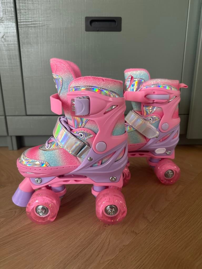 Gloednieuwe rolschaatsen met lichtgevende wielen, Ophalen of Verzenden, Zo goed als nieuw, Kinderen