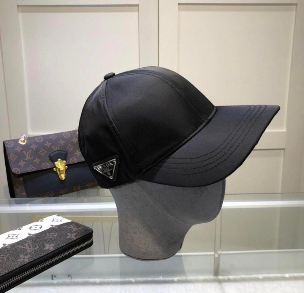 Prada pet op aanvraag!, Ophalen of Verzenden, Nieuw, One size fits all, Pet