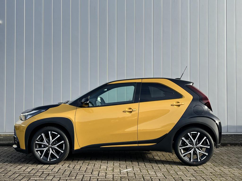 Toyota Aygo X Hybrid 115 GR Sport DEMO Nieuw Model, Stof, Gebruikt, Euro 6, Overige kleuren