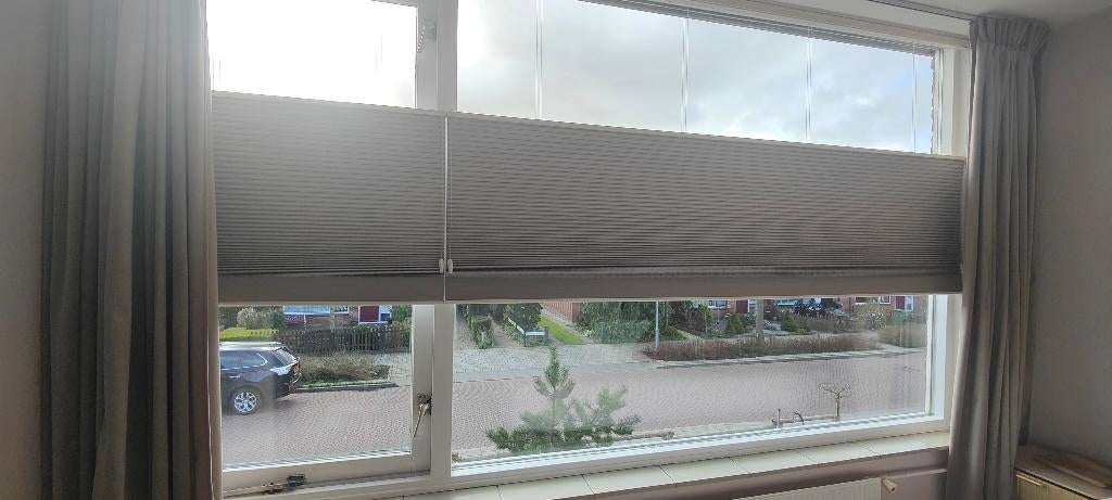 BeCe plissé/dupli 52620 gordijnen taupe verduisterend, Huis en Inrichting, Stoffering | Gordijnen en Lamellen, Ophalen, 200 cm of meer