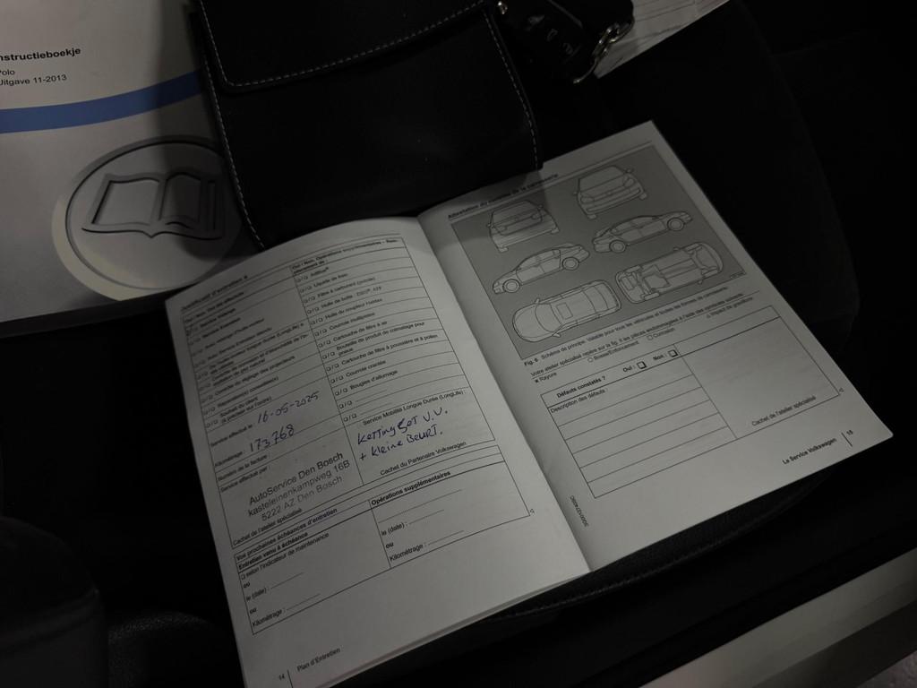 Volkswagen Polo 1.2 TSI R-Line DSG Panoramadak Clima! Inruil, Euro 5, USB, Zwart, 4 cilinders