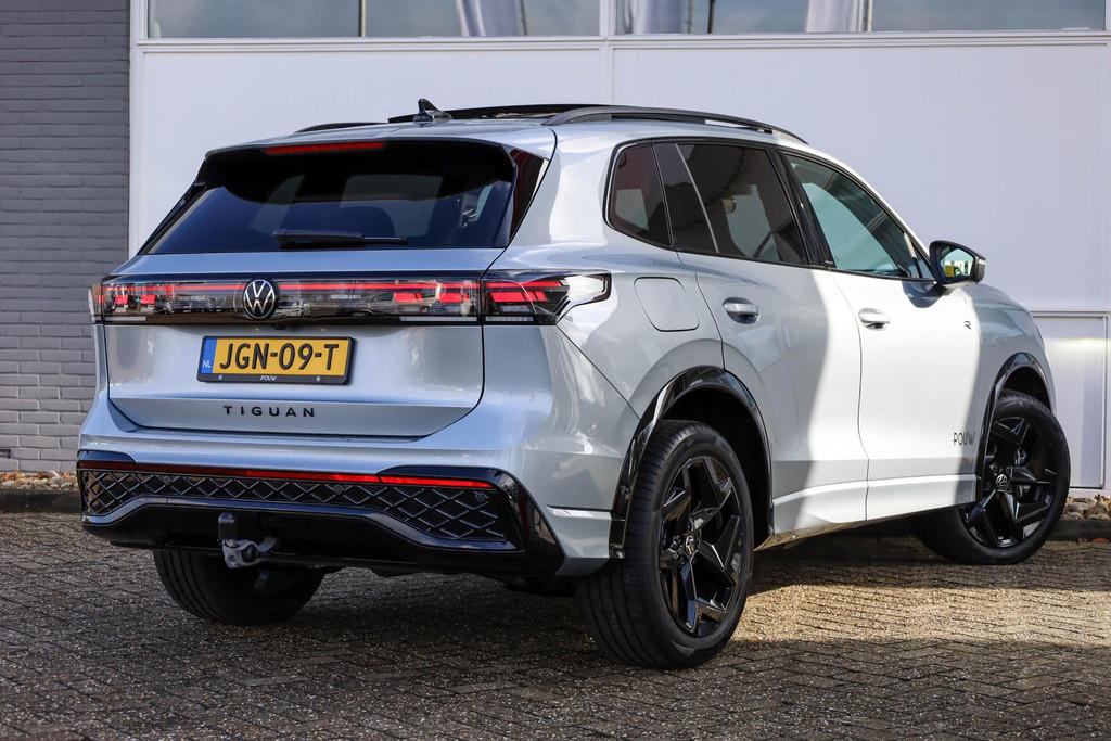 Volkswagen Tiguan 1.5 204pk eHybrid R-Line Edition | Panoram, 12 maanden, Stof, Bedrijf, SUV of Terreinwagen