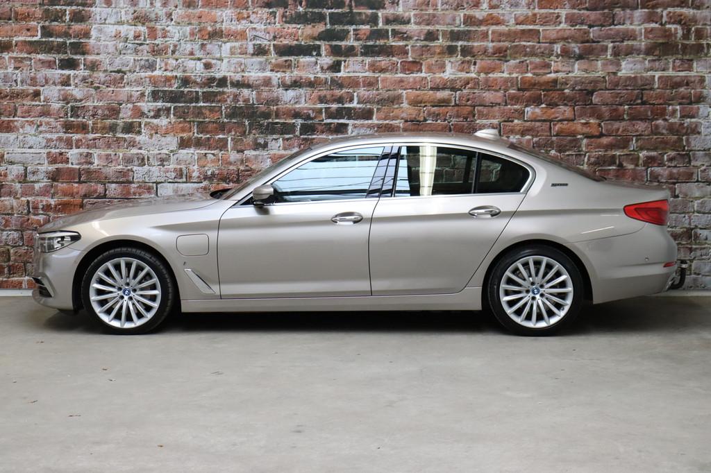 BMW 5 Serie Sedan 530e High Executive Luxury Line Automaat /, Automaat, 1998 cc, Achterwielaandrijving, Gebruikt