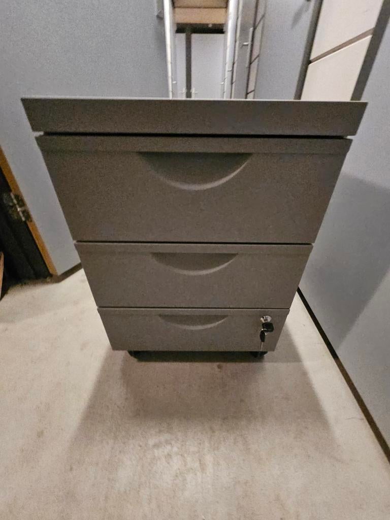 IKEA Bureau Ladekastje incl sleutels. Geen gebruiksporen, Huis en Inrichting, Kasten | Ladekasten, Ophalen, Minder dan 50 cm, Zo goed als nieuw