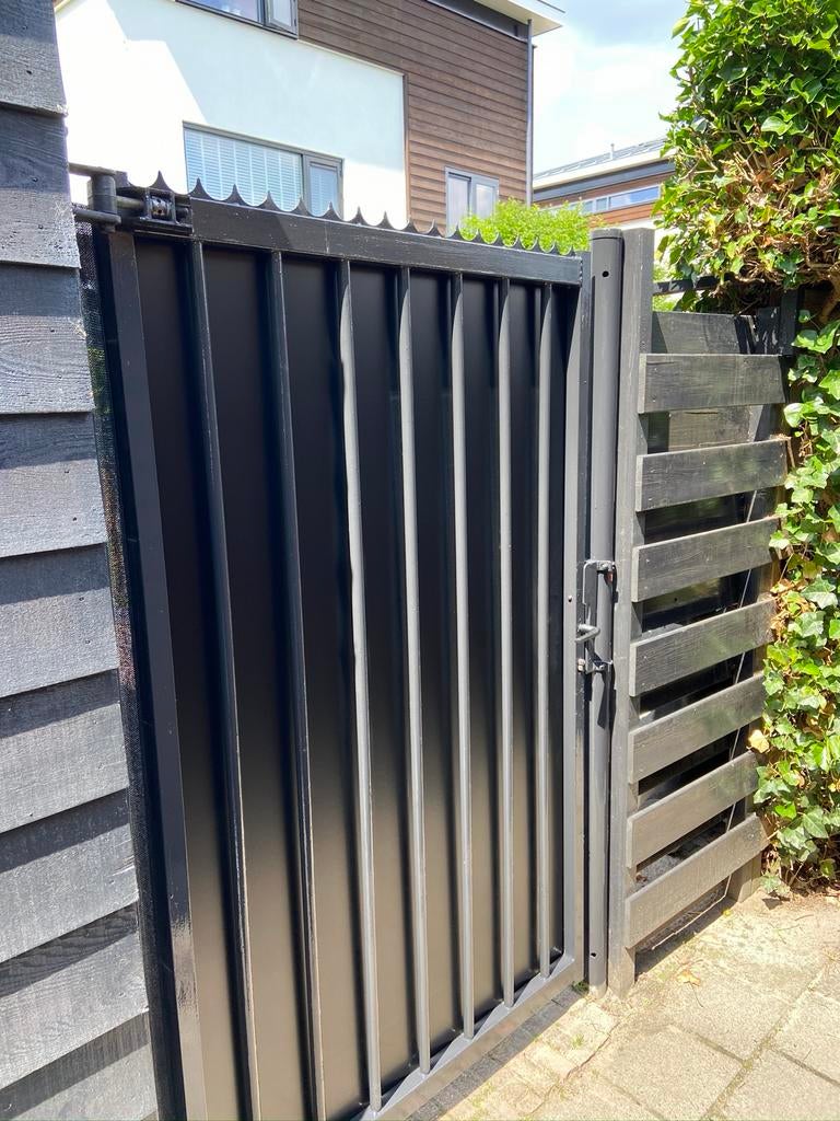 Metalen tuinpoort zwart 180x120 cm, Tuin en Terras, Tuinpoorten, Ophalen, Gebruikt, Draaipoort, 150 tot 200 cm