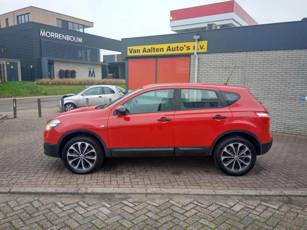 Nissan Qashqai 1.6 Visia incl nieuwe apk, afleverings beurt, Voorwielaandrijving, Stof, Gebruikt, 4 cilinders