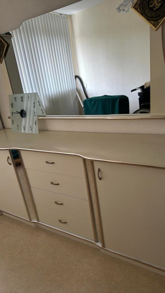 Dressoir vitrine set, Huis en Inrichting, Kasten | Dressoirs, Ophalen, Gebruikt, 25 tot 50 cm