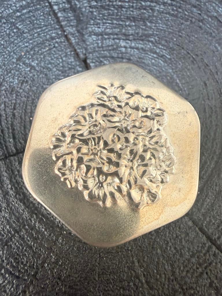 Zeshoekig Zilveren Doosje met Bloemenreliëf (800 Zilver), Antiek en Kunst, Verzenden, Zilver