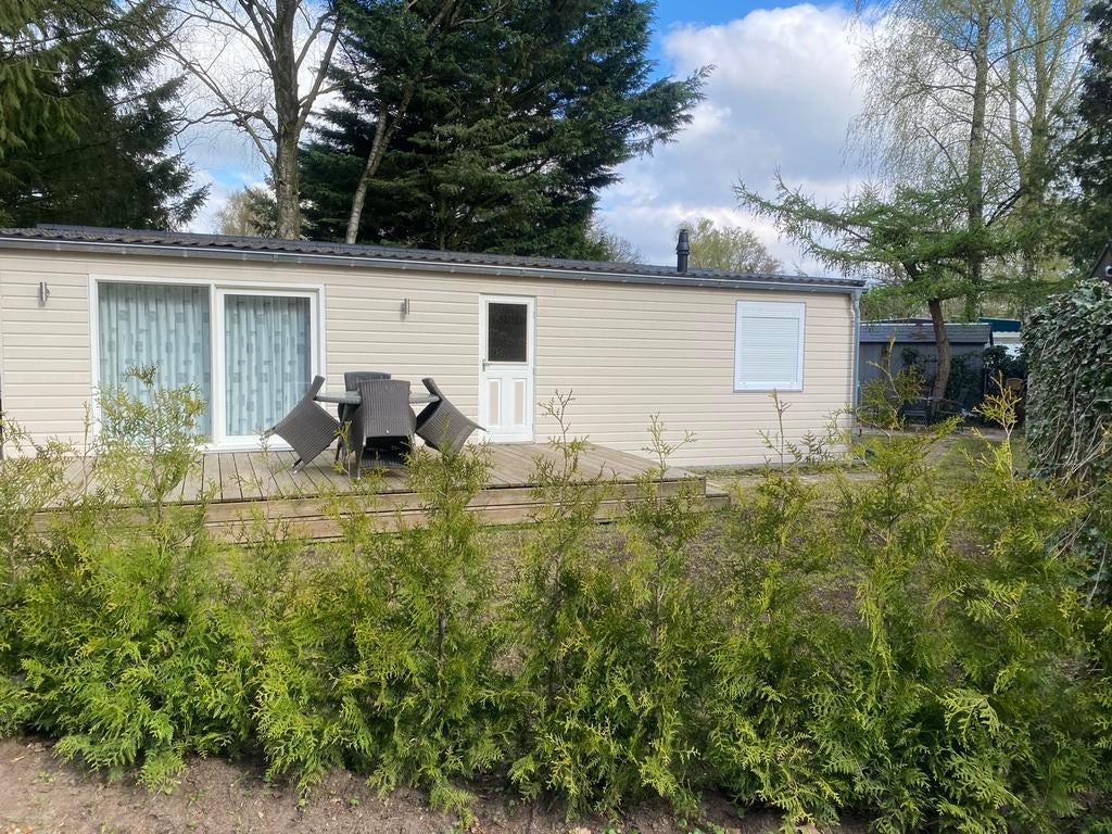 Ruim Chalet te koop op eigen grond, In bos, Sauna, Landelijk, Gelderland en Veluwe