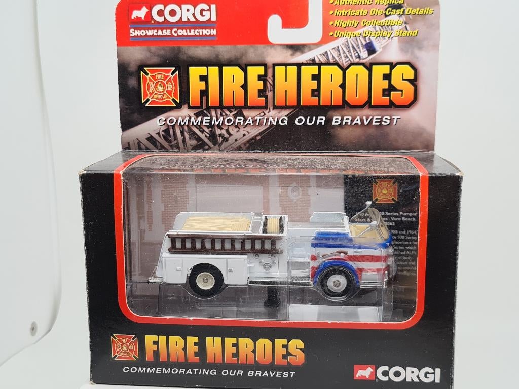 ALF 900 Vero Beach Fire Dpt. - Corgi CS90063 1/50, Verzenden, Zo goed als nieuw, Bus of Vrachtwagen, Corgi