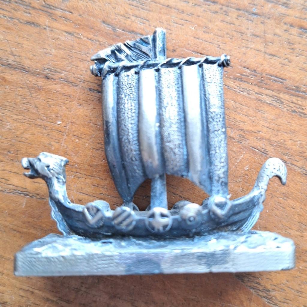 Viking schip tinnen beeldje, Verzamelen, Beelden en Beeldjes, Zo goed als nieuw, Overige typen, Ophalen