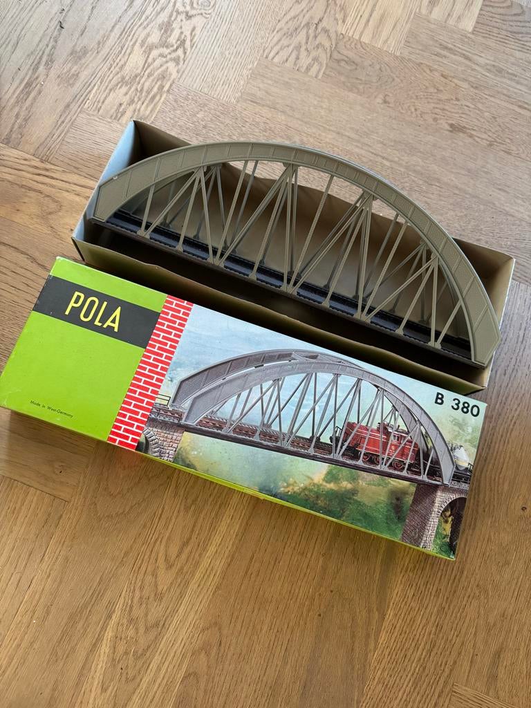 Pola spoorbrug H0  Modelspoorbrug B 380, Hobby en Vrije tijd, Modeltreinen | H0, Overige merken, Gebruikt, Gelijkstroom of Wisselstroom