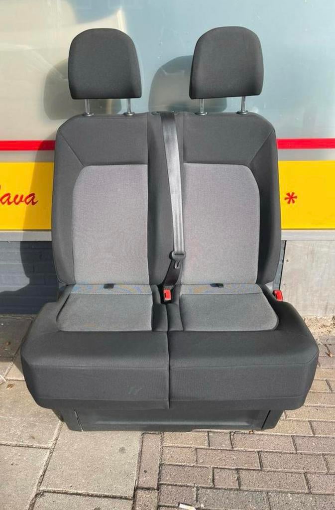 VW CRAFTER MAN TGE BIJRIJDERSBANK BANK AUSTIN BEKLEDING, Auto-onderdelen, Ophalen, Austin