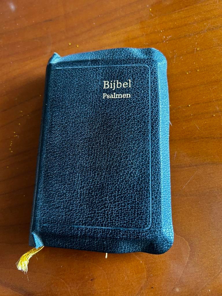 3 Oude bijbels jaren 50/60, Antiek en Kunst, Antiek | Boeken en Bijbels, Ophalen of Verzenden