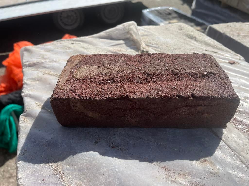 Gevelsteen rodruza, Ophalen of Verzenden, Zo goed als nieuw, Beton, Klinkers