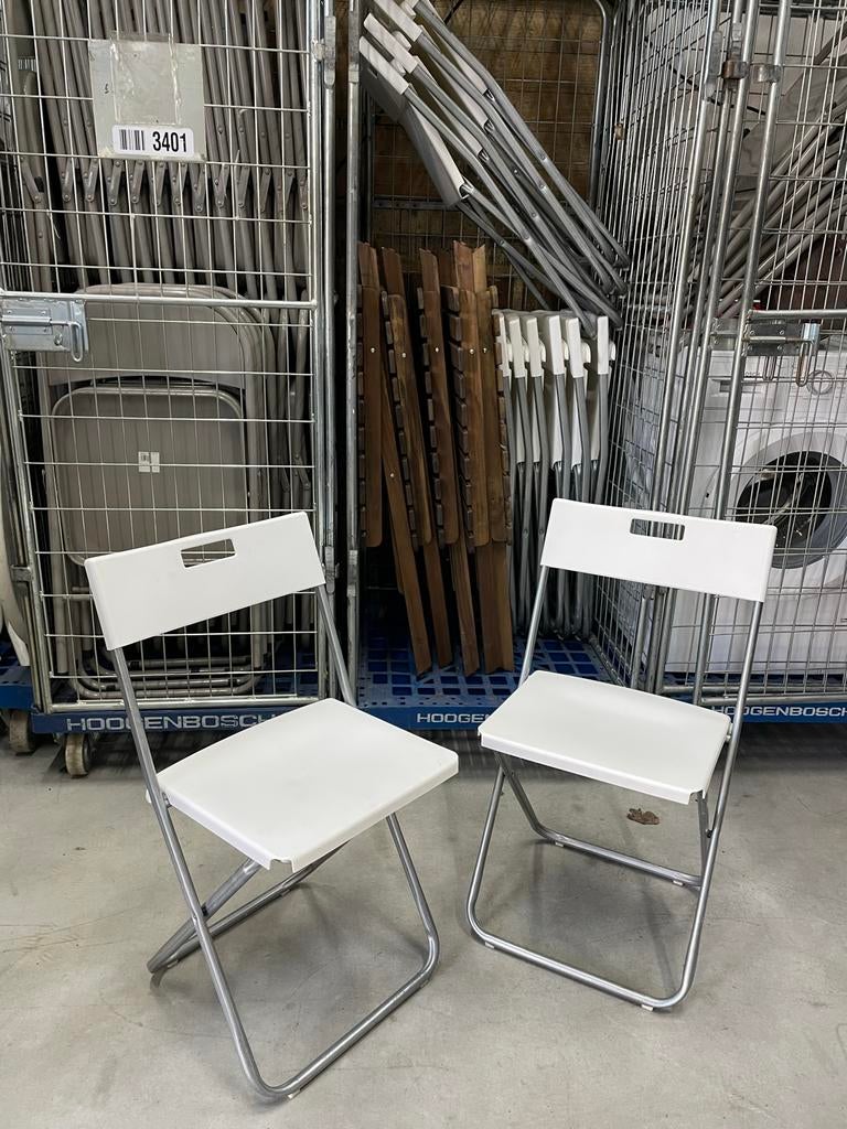 Witte opvouwbare stoelen - 12 stuks, Huis en Inrichting, Stoelen, Ophalen, Kunststof, Wit, Zo goed als nieuw