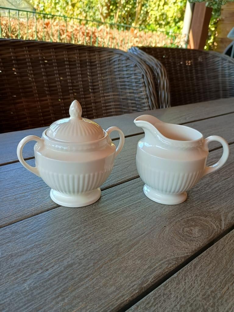Suikerpot en melkkan edme Wedgwood, Antiek en Kunst, Ophalen