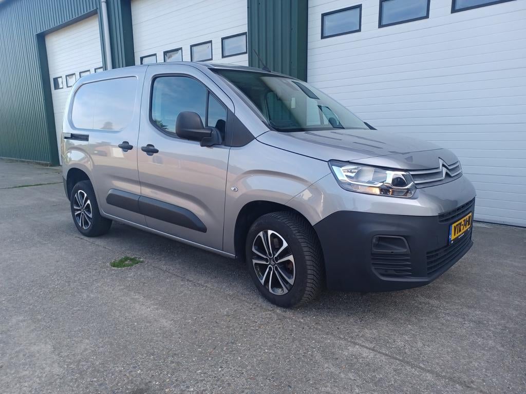 Citroën Berlingo Van GB 1.5 Bluehdi 130pk S&S navi 3 zits, Auto's, Bestelauto's, Particulier, 360° camera, ABS, Achteruitrijcamera