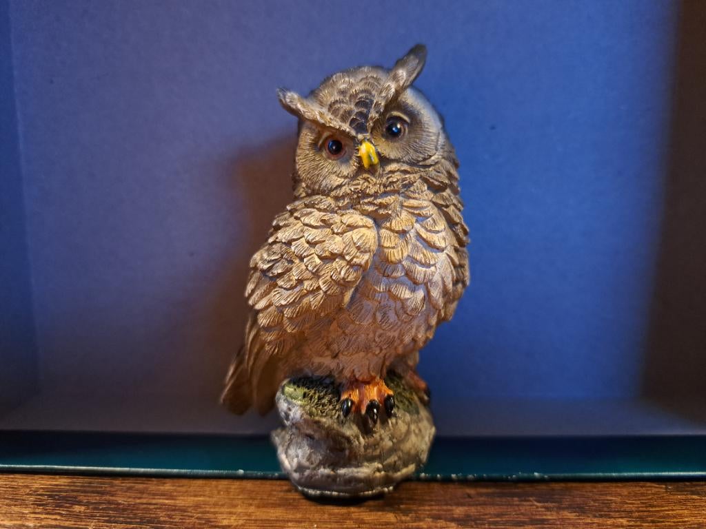 Beeldje uil op rots, Verzamelen, Beelden en Beeldjes, Zo goed als nieuw, Dier, Ophalen of Verzenden