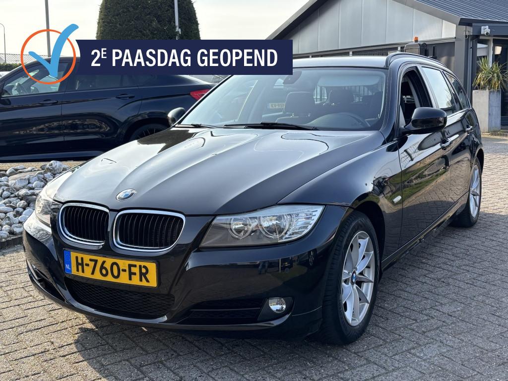 BMW 3 Serie Touring 318i Executive Zwart 2012 Harman Kardon, Auto's, BMW, Euro 5, Startonderbreker, Zwart, Handgeschakeld