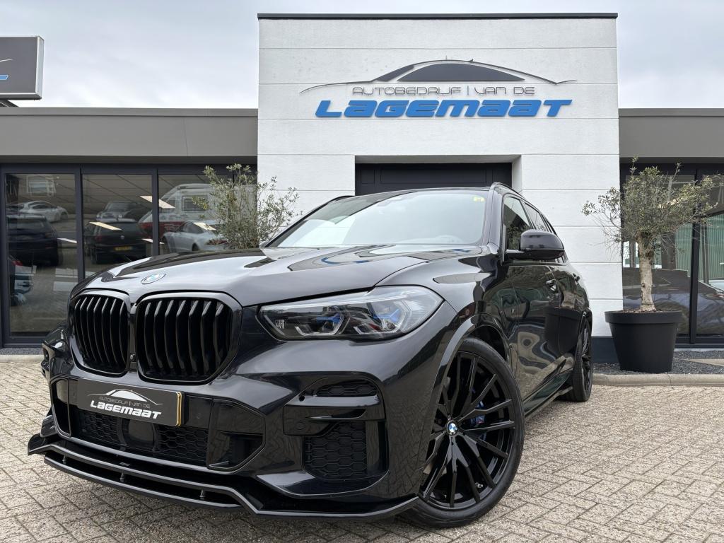 BMW X5 xDrive45e Pano| Softclose | trekhaak | Massage | Maxt, Gebruikt, Zwart, Hybride Elektrisch/Benzine, 2998 cc