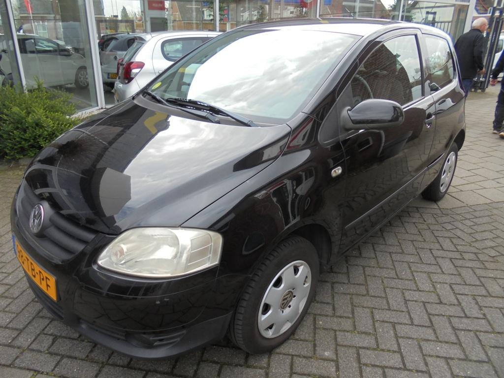 Volkswagen Fox 1.2 Trendline||APK 03-2027|| (bj 2006), Auto's, Volkswagen, Stof, Zwart, 4 stoelen, 1198 cc