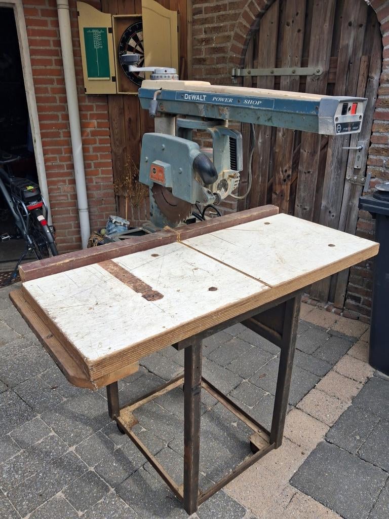 DeWalt Power Shop Radiaalzaag met onderstel, Ophalen