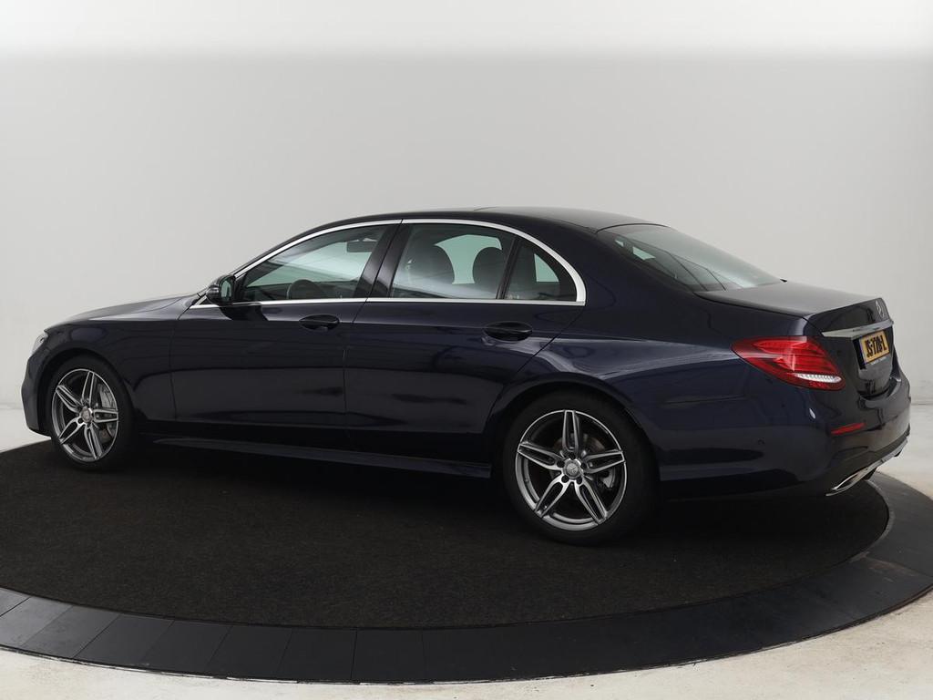 Mercedes-Benz E-klasse 200 AMG Line | 95.600km NAP | Panoram, Automaat, Gebruikt, 4 cilinders, Parkeerassistent