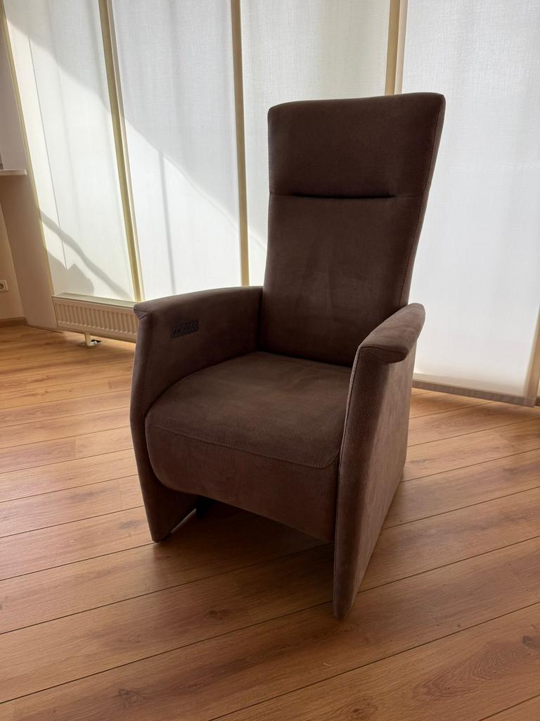 Relaxfauteuil Prominent electrisch met sta-op functie, Ophalen, Strak, Gebruikt, Minder dan 75 cm