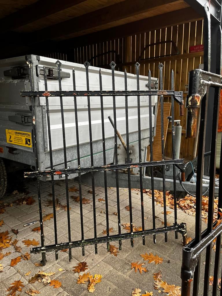 Stijlvol oud geklonken smeedijzer hekwerk, Ophalen, Gebruikt, IJzer, Tuinhek