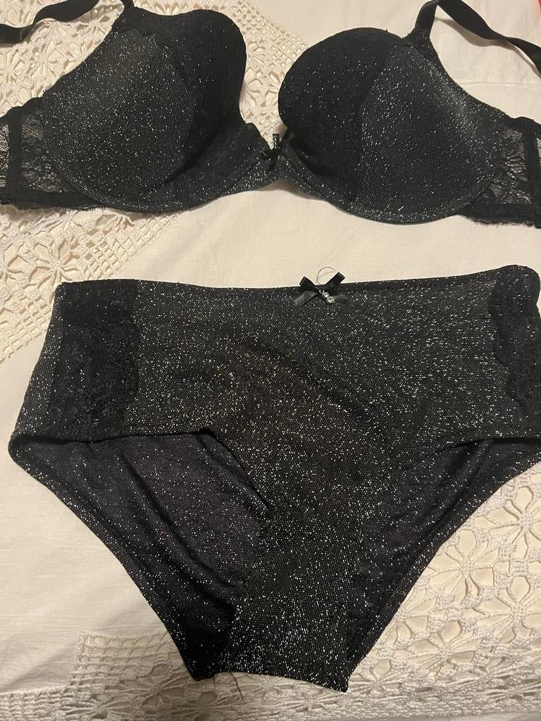 Zwarte bh en slip set met glitter 85E, Ophalen of Verzenden, Zwart, Setje