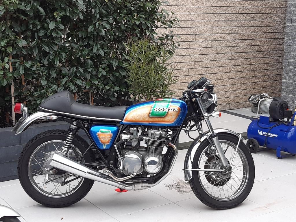 oldtimer Honda CB 550 F, Sportuitlaat, 4 cilinders, Motorrijbewijs A, Meer dan 35 kW