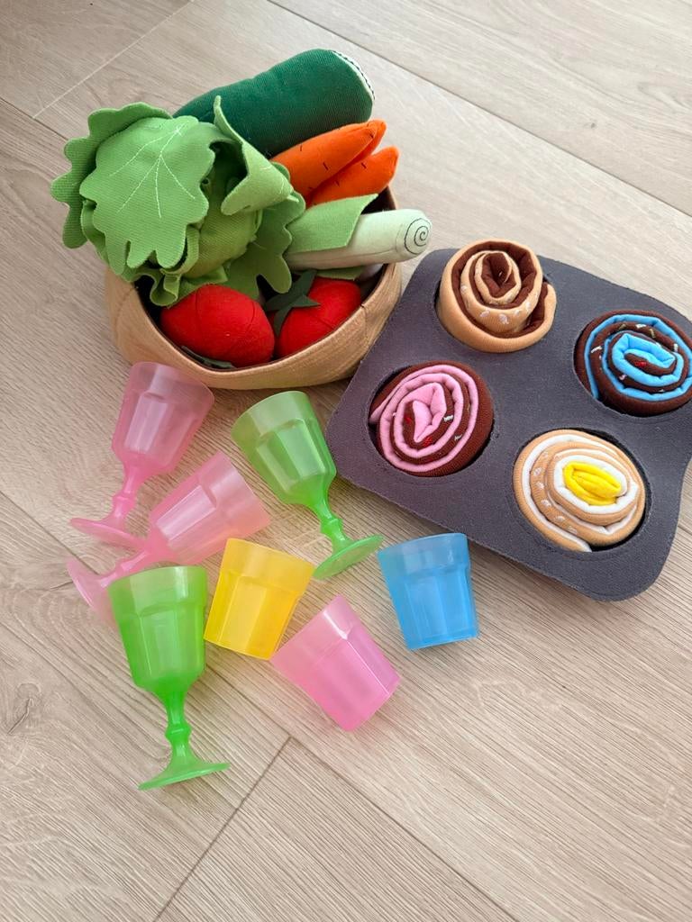 Ikea Duktig speelgoed: groenten, cakejes en drinkglazen, Kinderen en Baby's, Ophalen of Verzenden, Gebruikt, Jongen of Meisje