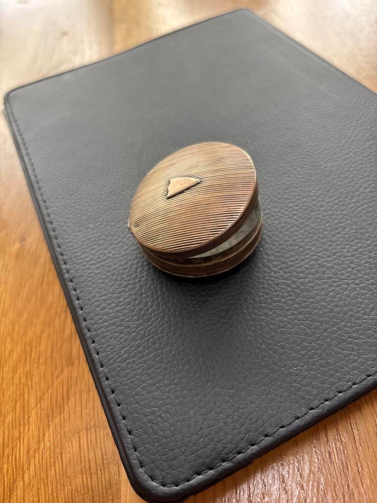 Antiek zilveren pillen doosje, Ophalen, Zilver