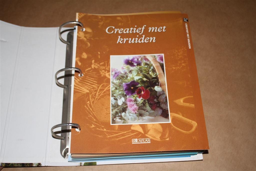 Creatief met Kruiden. De Geheime Wereld van de Kruiden., Boeken, Ophalen of Verzenden, Zo goed als nieuw, Moestuin