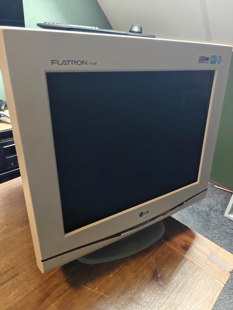 LG Flatron F900B 19 inch crt monitor, Ophalen, 61 t/m 100 Hz, VGA, Gaming