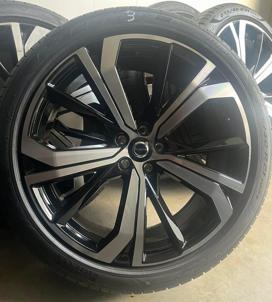 NIEUW 21” Originele Volvo XC60 R-design velgen + Zomerbanden, 255 mm, Banden en Velgen, Nieuw, Zomerbanden