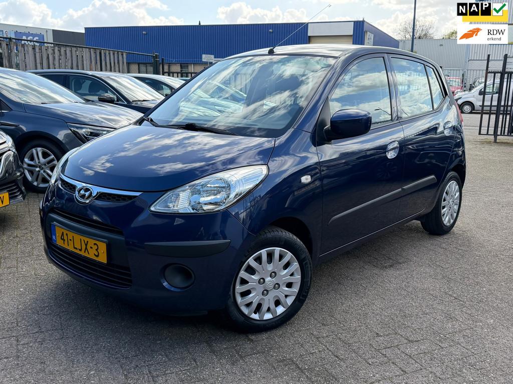 Hyundai I10 1.25i Dynamic Cool / Automaat / PDC / Airco, Auto's, Gebruikt, 31 €/maand, 4 cilinders, Blauw